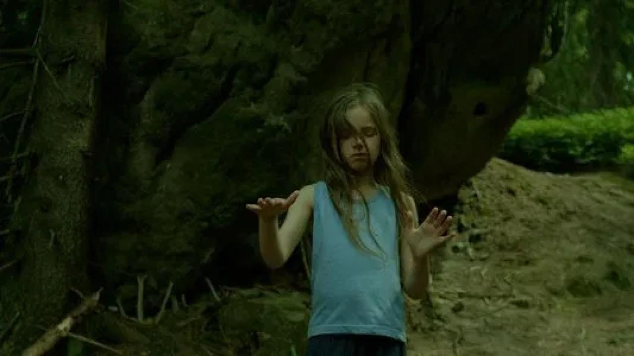 Věž. Jasný den.